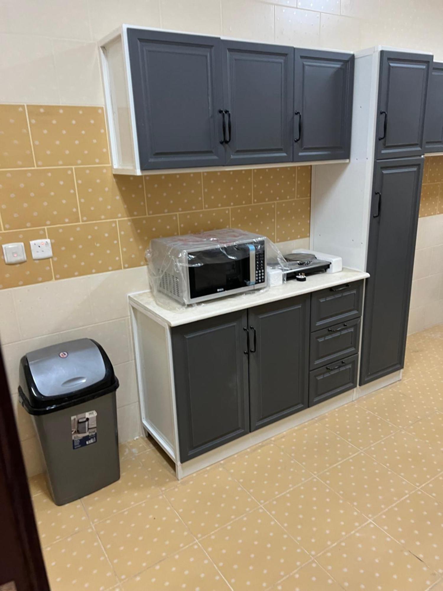 Apartment تنفيذية غرفتين نوم وصالة ومطبخ 2 Bedrooms , Lounge And Kitchen *